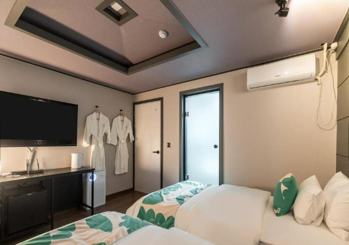 By Ths Valentine Hotel Incheon Siheung Εξωτερικό φωτογραφία